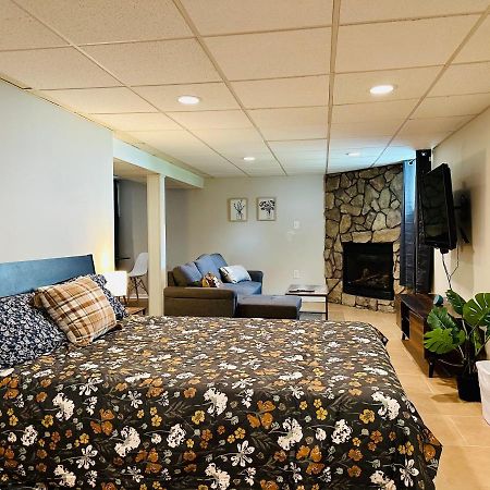 Campu'S Basement Studio W/ Private Entrance Cherry Hills Village Exterior foto